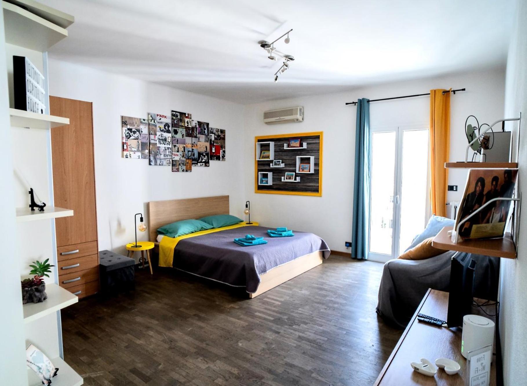 バーリ Leitmotiv Ospitality Houseヴィラ エクステリア 写真